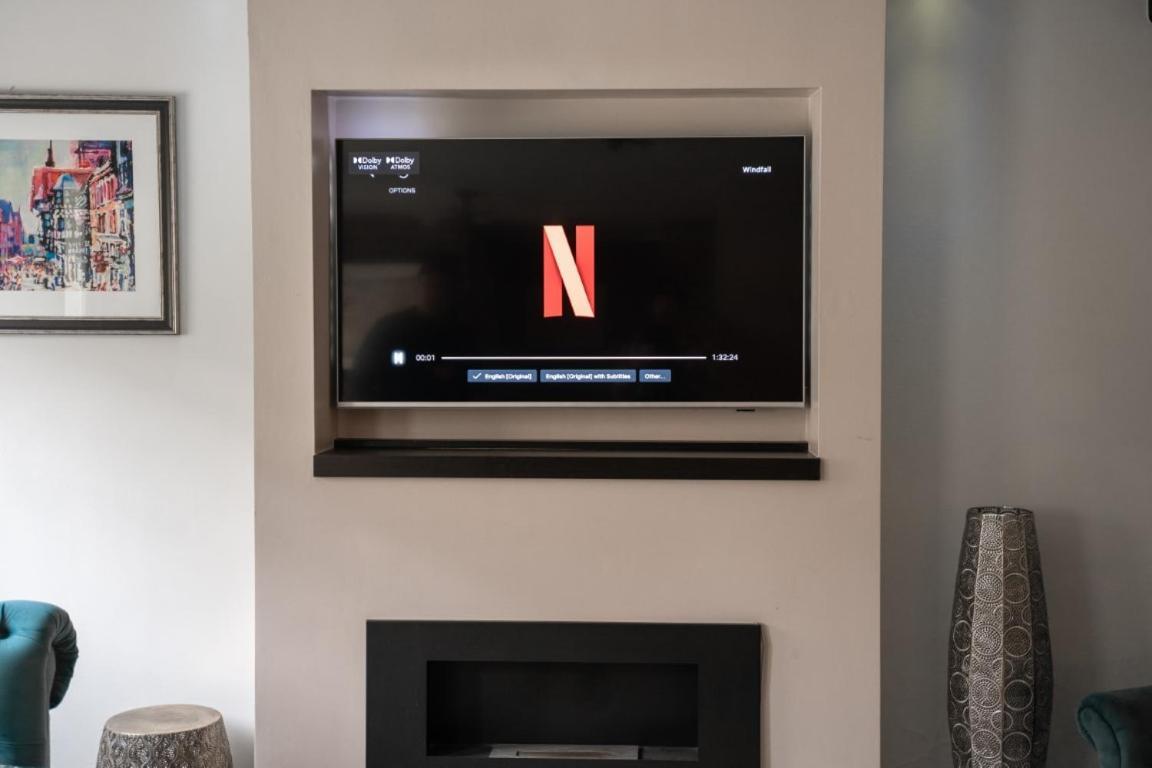 Perfectly Located Central Chester Town House -2Br エクステリア 写真
